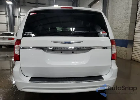 2016 Chrysler Town & Country Touring from USA, damaged, VIN 2C4RC1BG7GR119761